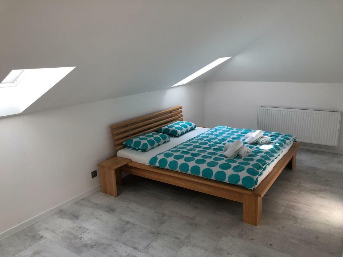 Luxusni Apartman Primo V Centru U Hotelu Thermal Karlovy Vary Ngoại thất bức ảnh