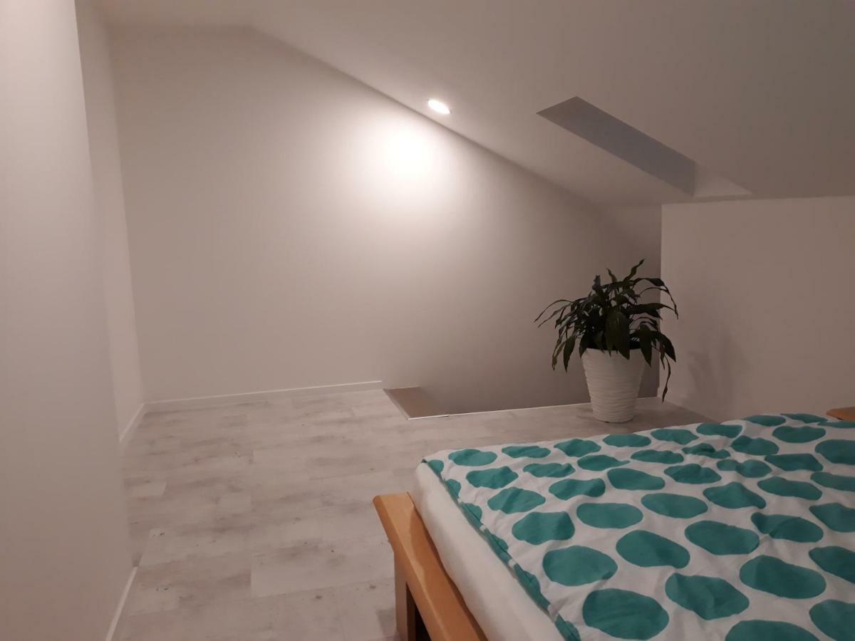 Luxusni Apartman Primo V Centru U Hotelu Thermal Karlovy Vary Ngoại thất bức ảnh